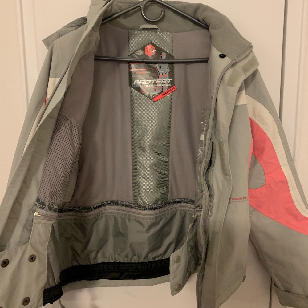 Protest Ski Jacket - Picture 2 of 2